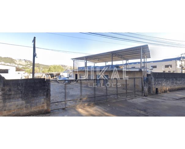 Foto de Terreno 6.154,94m² | 2 Galpões 900m² |  Camanducaia/MG
